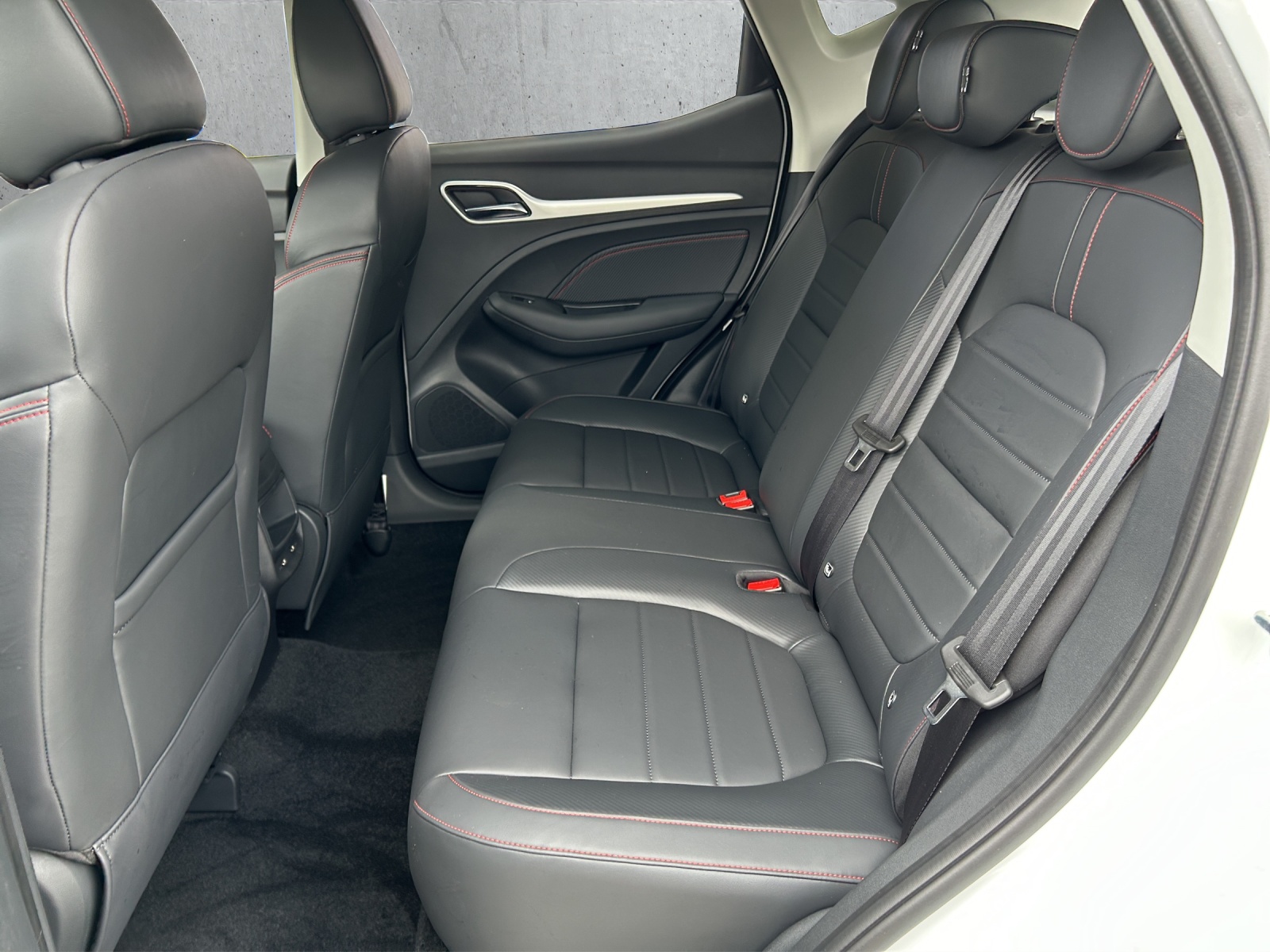 1d8a6103-faf0-4ab4-9f27-38d169747afb