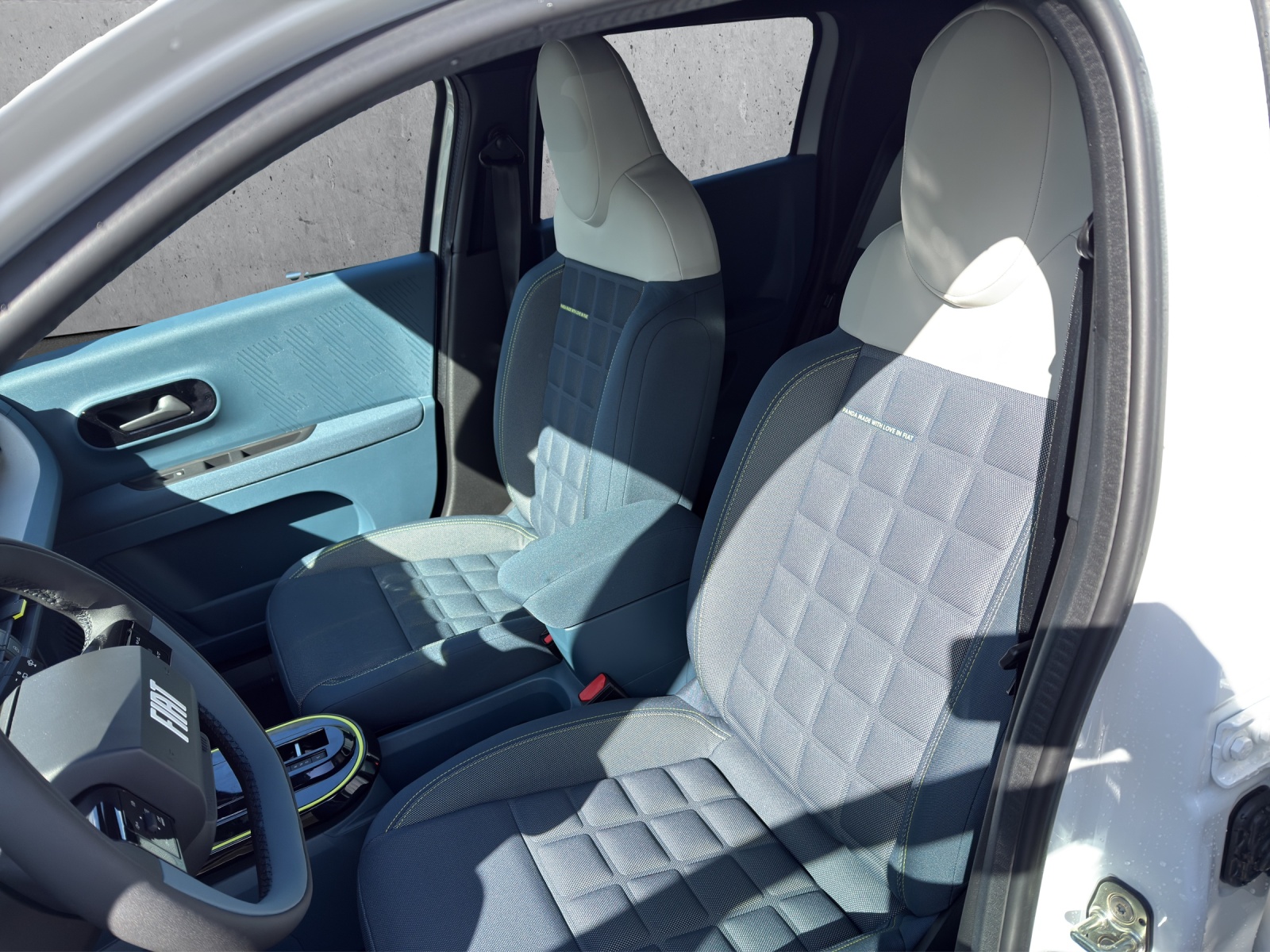 07367195-afc5-4393-8780-3801774a3b06