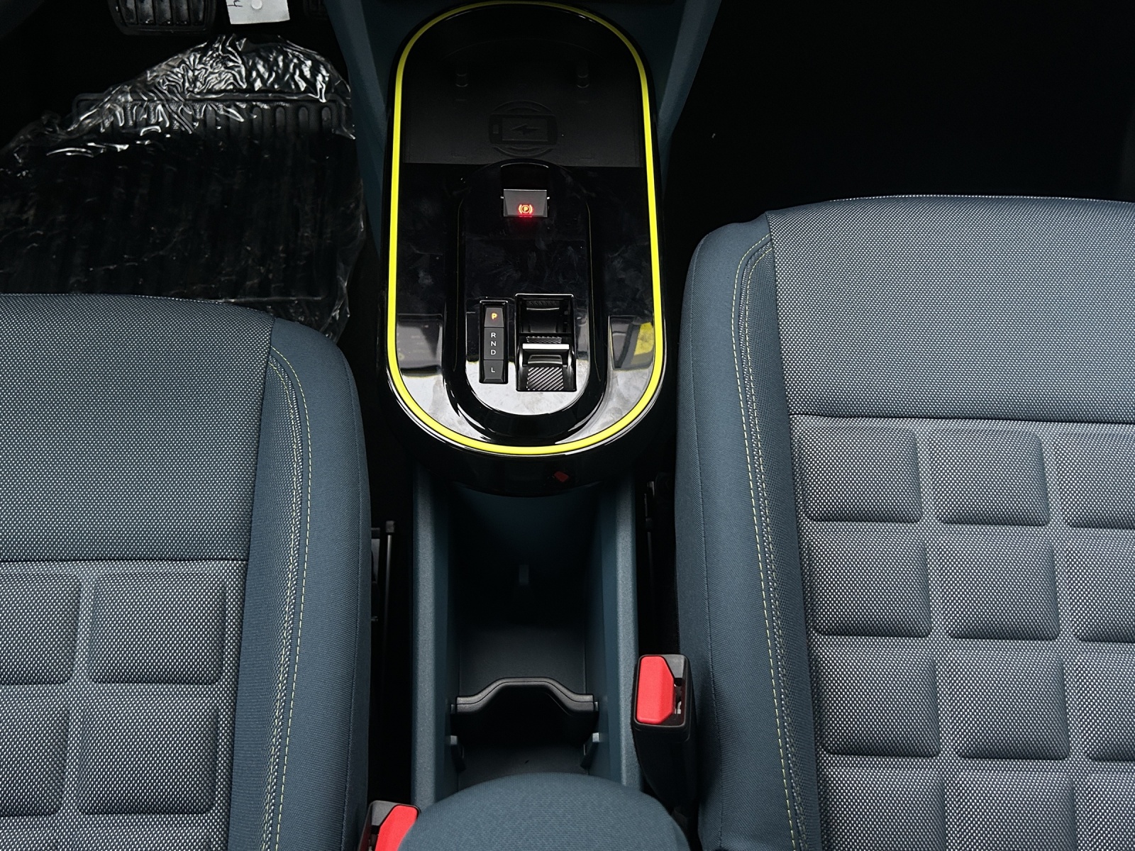 bb38aabe-3cb6-4afd-b82a-8083ed6c26ef