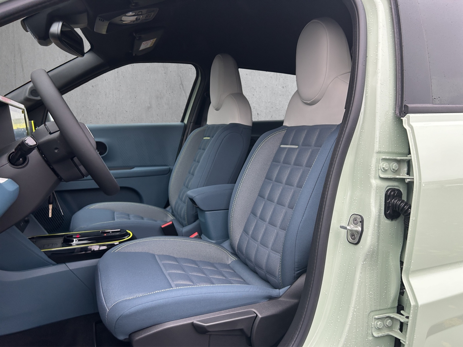 d92c58eb-b535-488b-9c53-d81bd4adf252